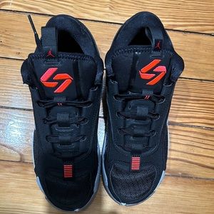 Kids or women’s Jordan’s